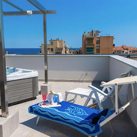 Fronte Mare With Private Pool And Sea View * Loano